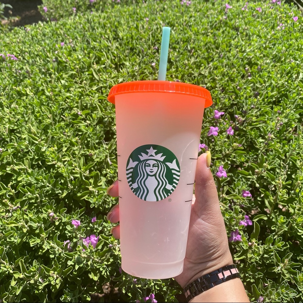 ⭐️STARBUCKS⭐️ Color Changing - Picture 2 of 9